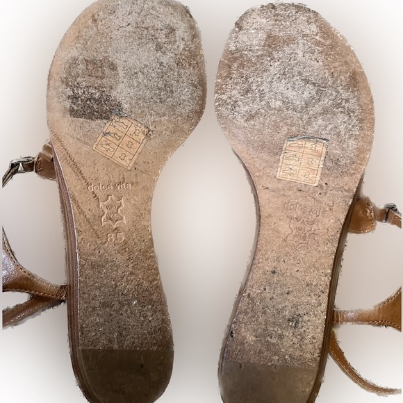 Women’s Size 8.5 Thong, Flat Sandal - Picture 6 of 7